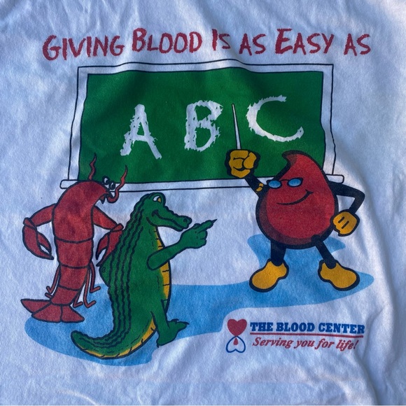 New Orleans Blood Center T-Shirt with Alligator and Crawfish - Picture 3 of 4